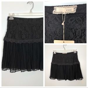 A’reve black lace pleated mini skirt-Small
